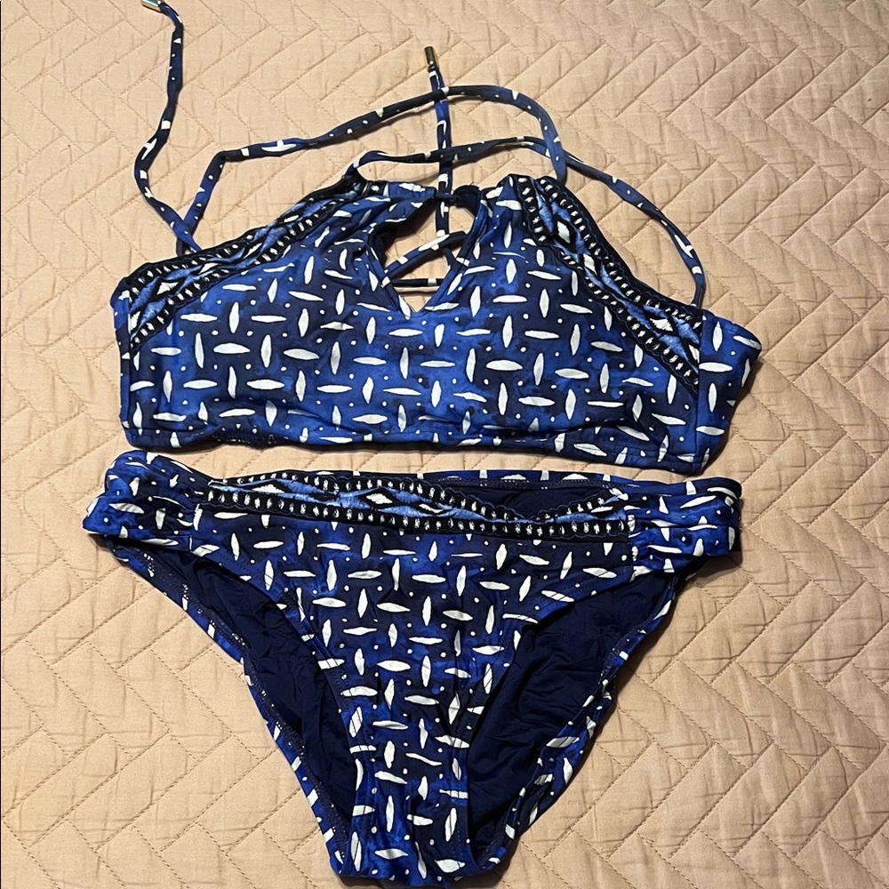 Women’s two piece swim